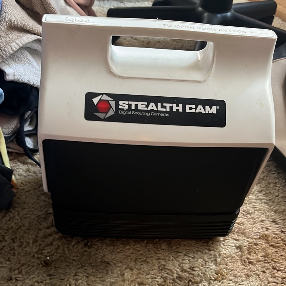 Cute lunch box, great condition!